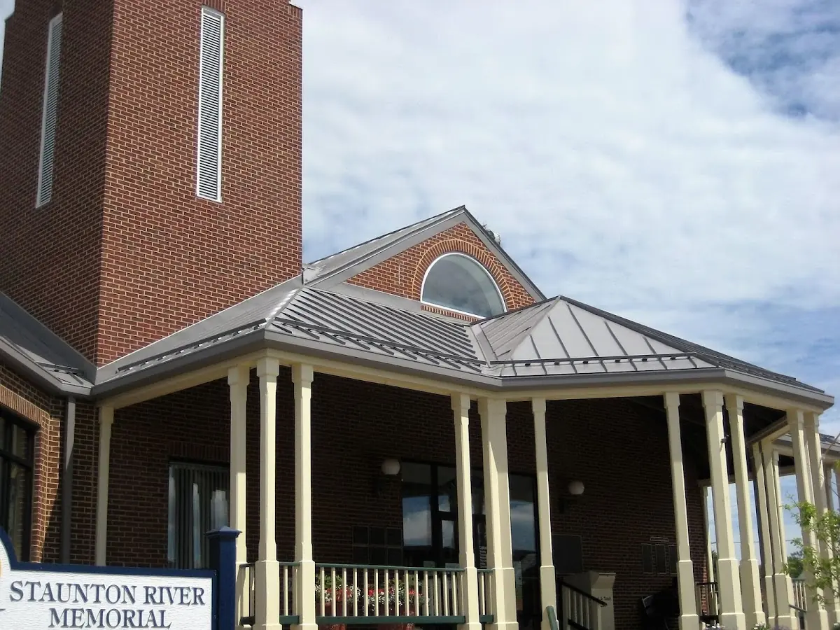 Skilled roofing craftsmen working on a residential roof in Seabrook